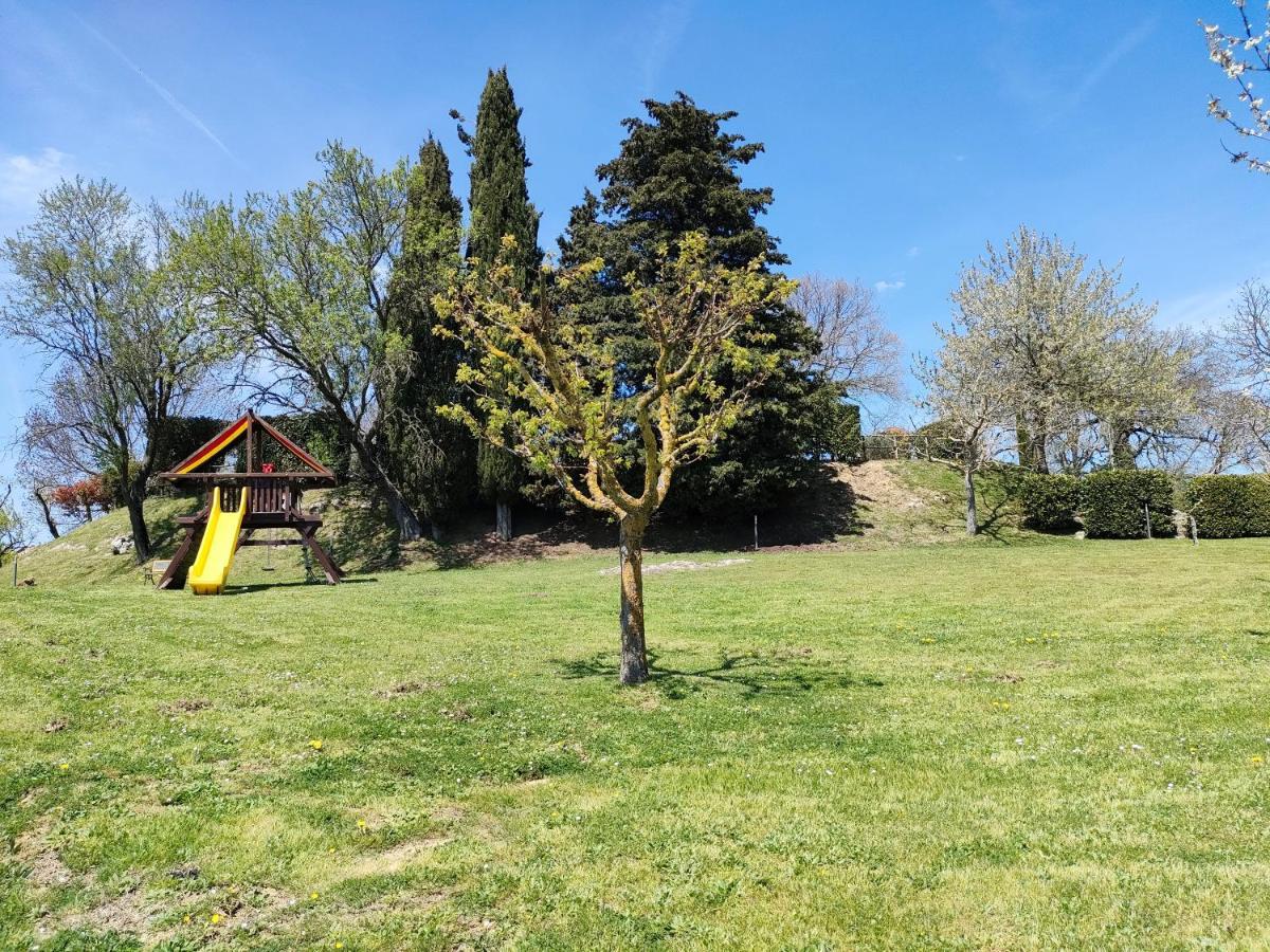 Appartamento Casa Mae Sarteano Camera foto